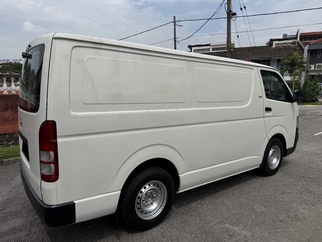 2008 Toyota HIACE 2.5 (M) PANEL VAN DIESEL HIJAU - 2