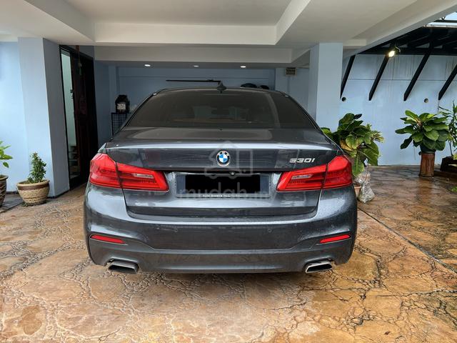 2017 BMW 530i M-SPORT, ONE OWNER, LOW MILEAGE - 4