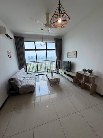 Molek Regency 1