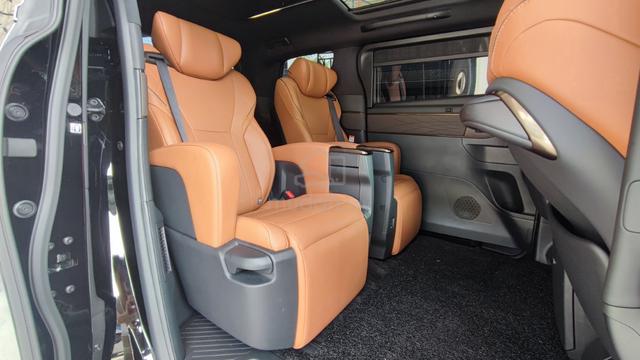 2024 Toyota VELLFIRE 2.4 Z PREMIER-BROWN INTERIOR - 4