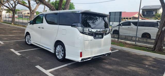 Toyota Vellfire 2.5 Z A - 2