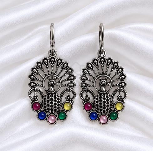 Earring - photo 5 of 6