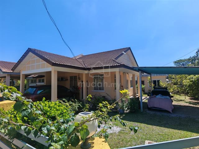 Corner Lot Semi D Sungai Merab Renovated Big Land 1