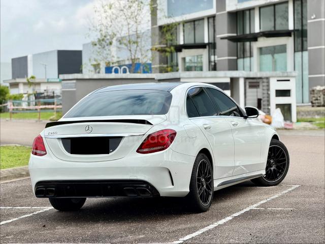 2017 Mercedes Benz C200 2.0 AVANTGARDE (CKD) (A) - 2