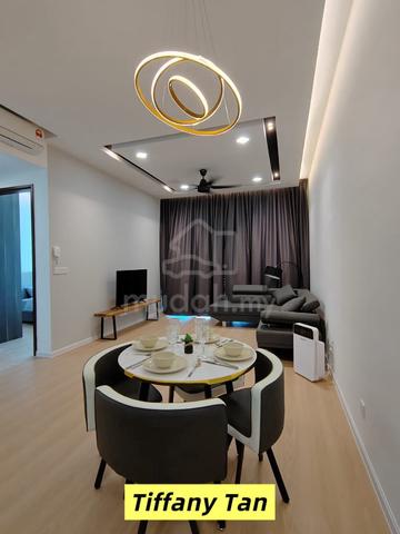 Queens Residences Q1 @ Queens Waterfront 1