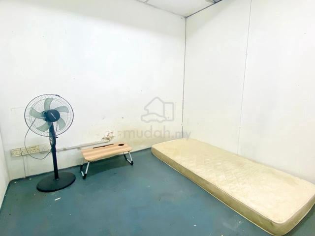 USJ 1 Male Female Worker Staffs Hostel Single Room Near Mydin 1