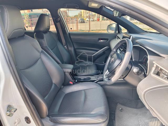 2022 Toyota Corolla Cross 1.8 V F/Service Like New - 5