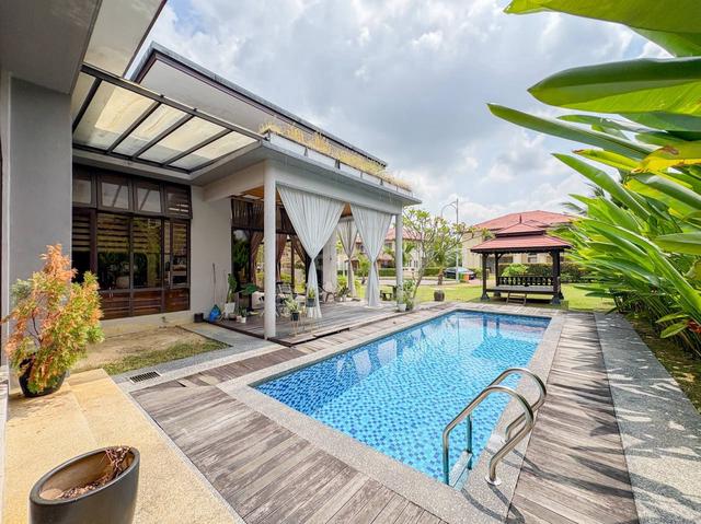 Bungalow Double Storey Presint 10 Putrajaya Freehold with Pool 1