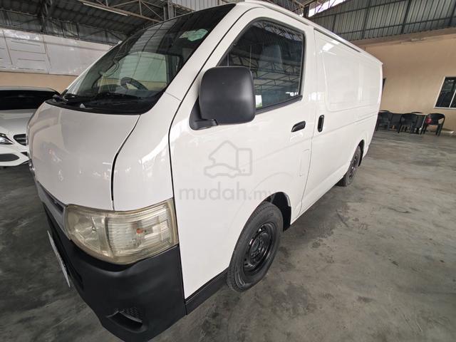 2010 Toyota HIACE 2.5 KDH200R-RBMDYE (M) - 2