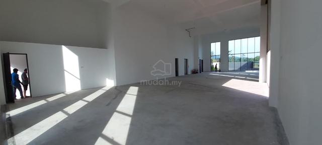 Semi-D Factory For Sales At Sepang 1