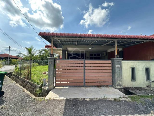 CORNER LOT TERES SETINGKAT TAMAN MAHOGANY 100% Loan Available 1