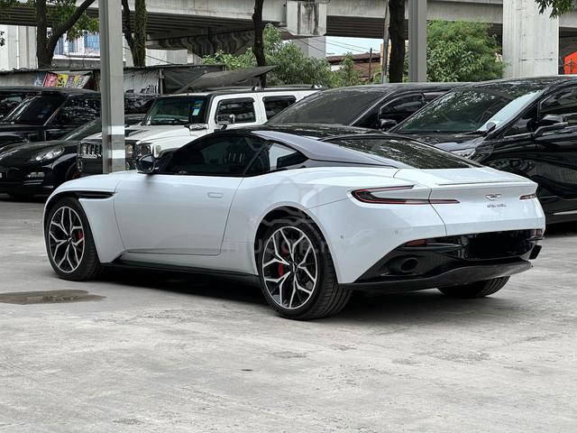 2018 Aston Martin DB11 5.2 V12 (A) - 2