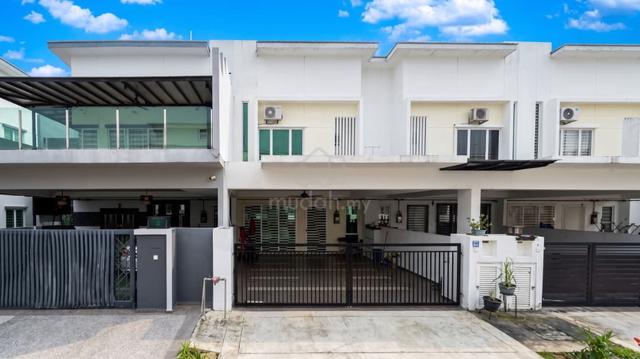 FULLY FURNISHED 22x80 Terrace House Suriaman 3 Bandar Seri Sendayan 1
