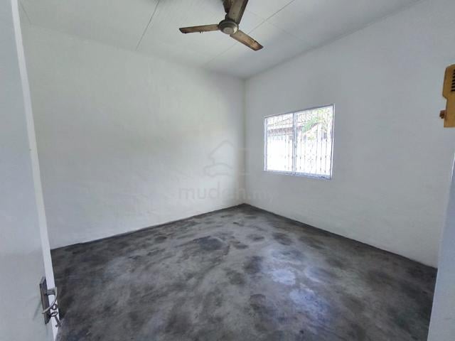 Single Storey Semi-D 3200sqft Lengkok Siakap Seberang Jaya  1