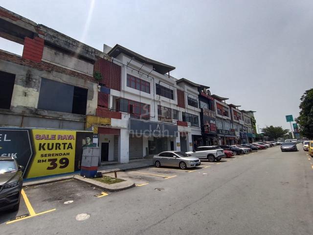 3 Storey Shoplot (Facing Main Road) Seksyen 7 Shah Alam 1