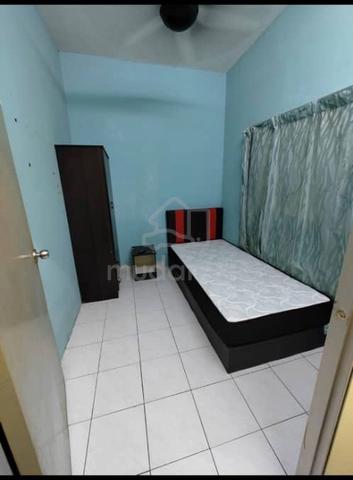 *** Single Room ** Bandar Sunway ** Nearby BRT Pyramid 1