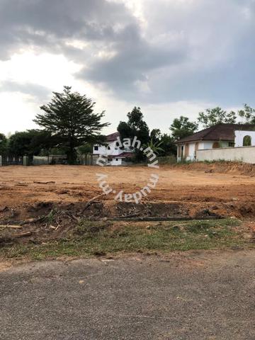 GOOD PRICE Vacant Residential Land Cinta Sayang Golf Resort 1