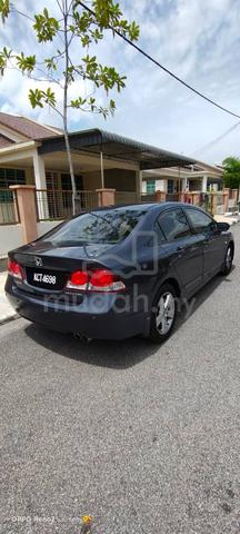 2010 Honda CIVIC 1.8 I-VTEC (A) - 3