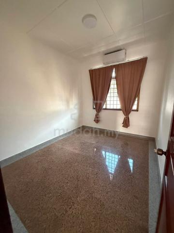 2 Storey Terrace Partial Furnished 4 Bed 3 Bath Bukit Indah 1