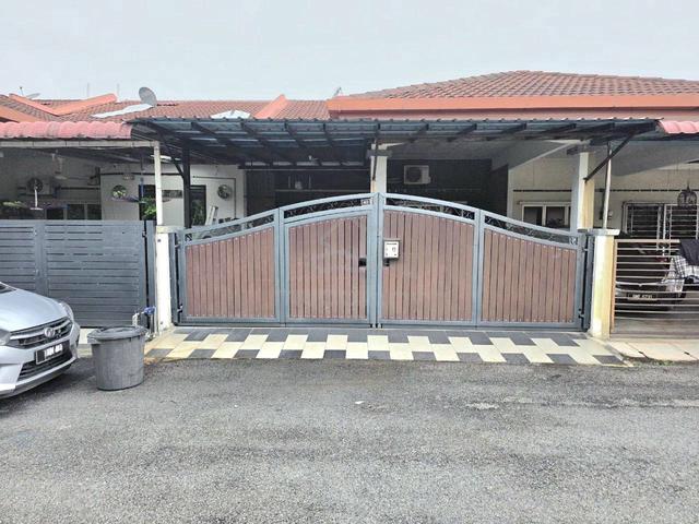[22x64 - Renovated] 1-Storey Terrace, Taman Sri Rantau, Rantau Panjang 1