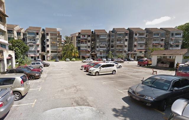 Taman Kobena Apartment 1
