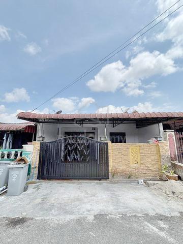 8 Jalan Pakis, Taman Sri Pulai, Kangkar Pulai 1