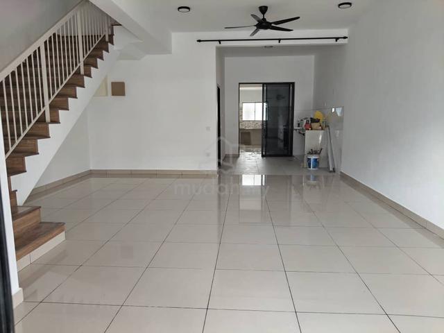 New Double storey house Lumira Bandar Bukit Raja Klang for Rental 1