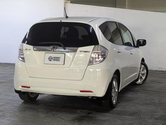 2013 Honda JAZZ 1.3 (HYBRID) FACELIFT (A) - 3
