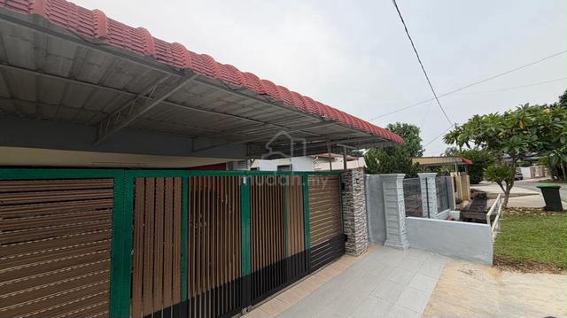 Just Bring Your Luggage! Fully Furnished Bungalow | Taman Putra 1