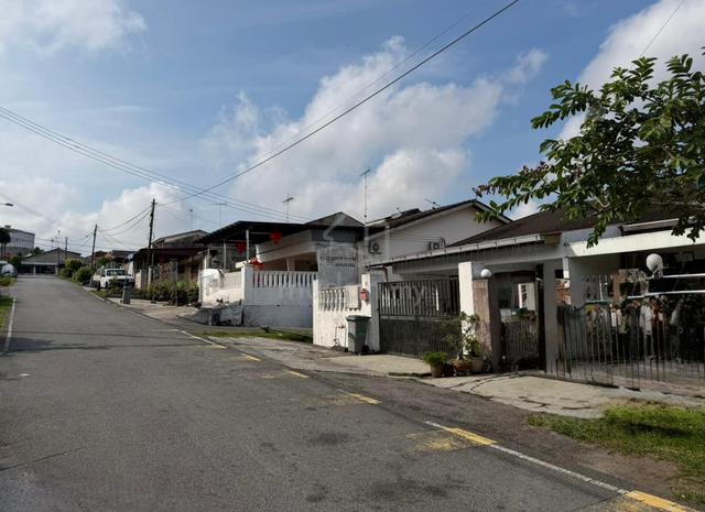 Kulai @ Bunga Raya 古来21哩单层排屋出售 1
