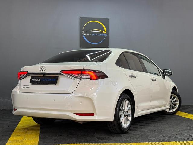 Toyota COROLLA ALTIS 1.8 E / 50K MILEAGE /REG 2020 - 3