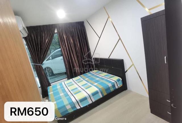JB Town Ciq Landed Room Danga Bay HSA, Paragon Residences Straits View 1