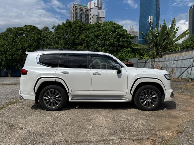 2023 Toyota LANDCRUISER 3.5 ZX, 5A, COOL BOX, TV - 2