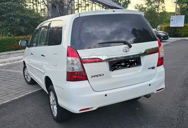 2013 Toyota INNOVA 2.0 G (A) - 4