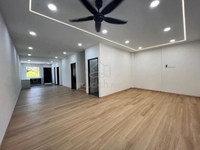 Jalan Sri Putri 2Stry With Fully Renovated, Kulai 1
