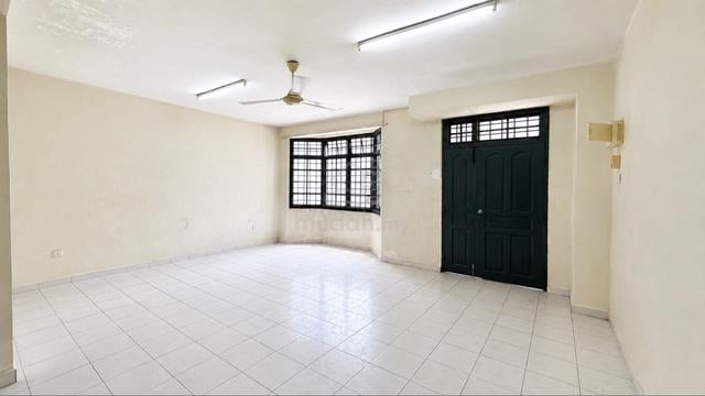 Taman Daya Double Storey Terrace 1