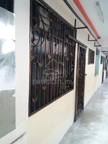 Flat Taman Bukit Segar 1