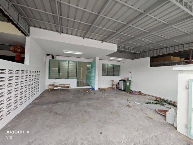 Full 100% Loan Newly Paint Hot Area First Garden Single Storey Pertama 1