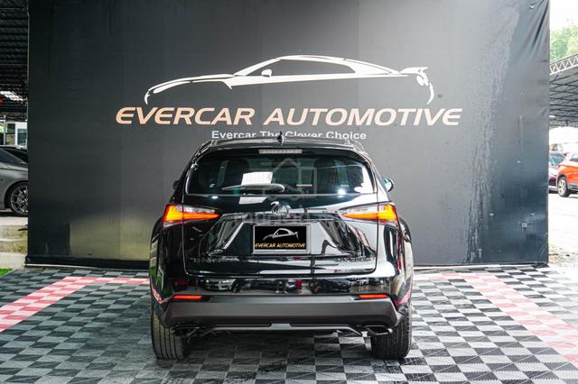 2016 Lexus NX200 2.0 T F-SPORT M/Levinson P/Roof - 4
