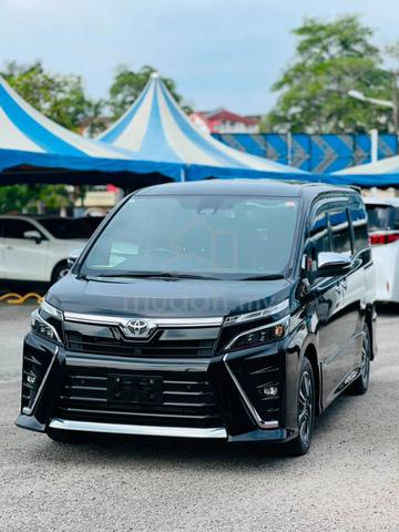 2021 Toyota VOXY 2.0 ZS KIRAMEKI III (A) - 2