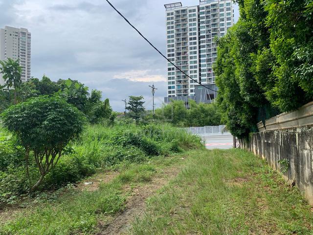 For Sale 0.6 Acre International Land JB Town near CIQ 1