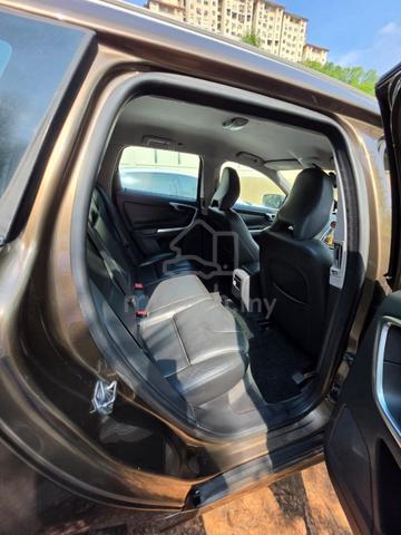 2015 Volvo XC60 2.0 T5 DRIVE E FACELIFT (A) - 5