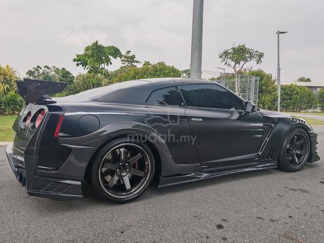 2009 Nissan GT-R 3.8 R35 (A) - 3