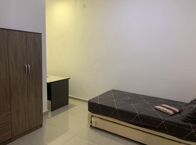 Room for rent at Jalan Cahaya, Lopeng Area 1