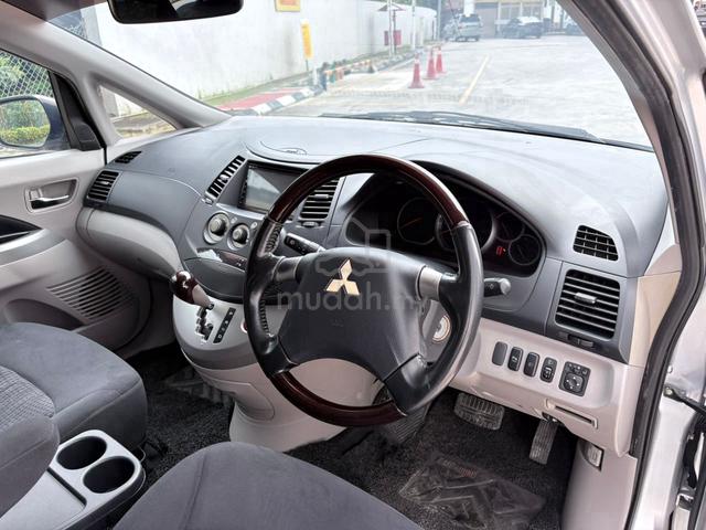 2007 CASH OTR Mitsubishi GRANDIS 2.4 (A) - 5