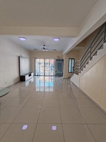 Nice Renovated Double Storey Terrace Taman Sri Garing Rawang 1