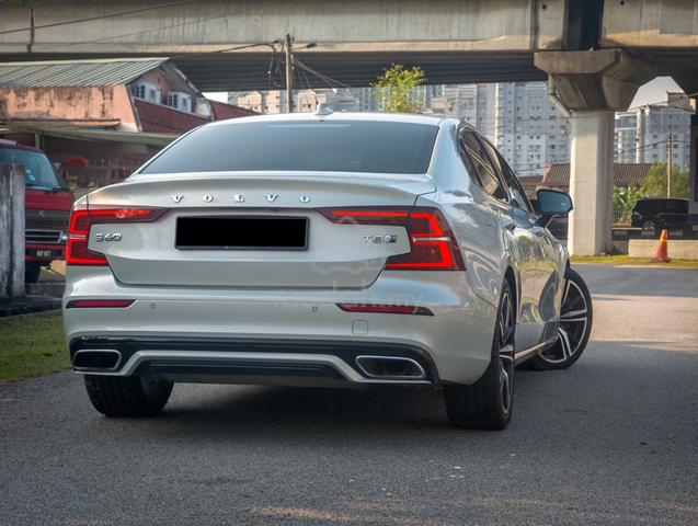 2019 Volvo S60 2.0 T8 R-Design | 83k km Full Spec - 3