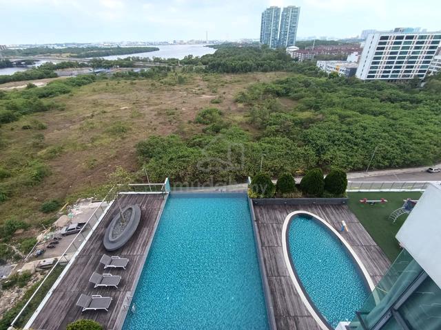 Marina Residence 1