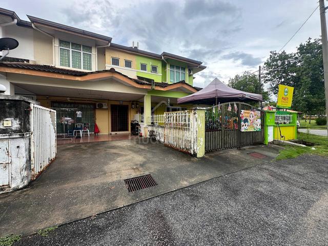 BERDEKATAN SEKOLAH teres 2 tingkat Desa Coalfields 3 Sungai Buloh 1