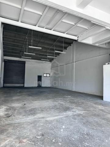 Bukit Serdang Link Factory Well Maintained Unit Both Floors For Rent 1